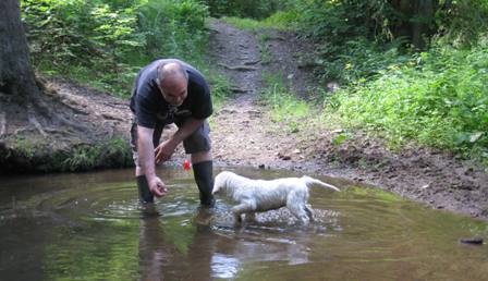 Lucy und das Wasser :)